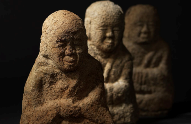 Powerhouse Museum exhibits ancient stone figures for the first time outside of Korea