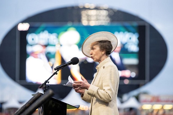 Princess Anne opens bicentennial Sydney Royal Easter Show