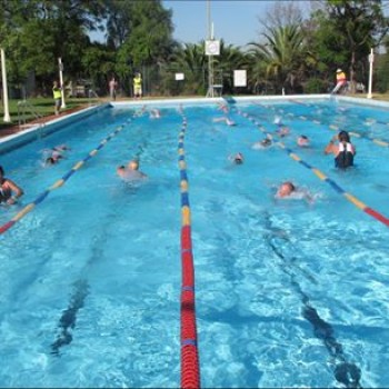 Early season opening for Rutherglen Swimming Pool