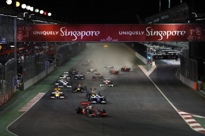 Singapore agrees new F1 race deal