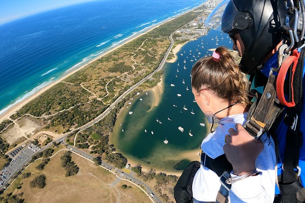 New helicopter tandem skydive experience launches on the Gold Coast