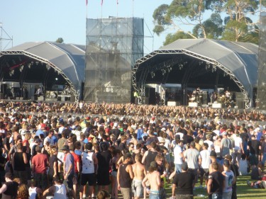 Soundwave cancellation leads to ticket refund dispute