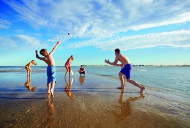 Summer in the City beats days at the beach for Australians