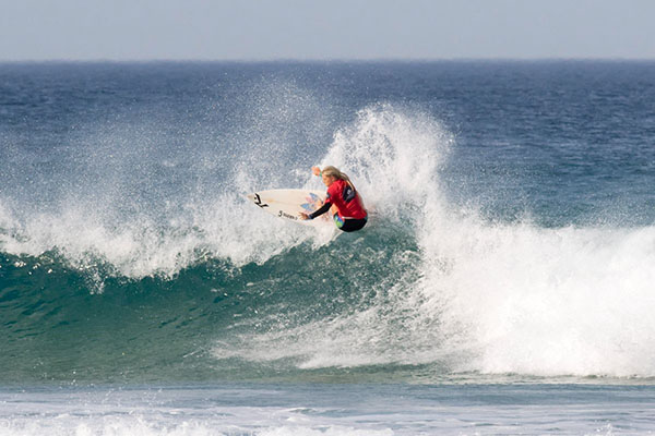 Competitive surfing re-launched in Victoria