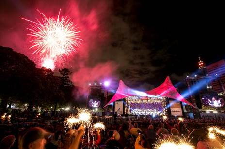 Australia’s leading summer arts festival ends for 2016