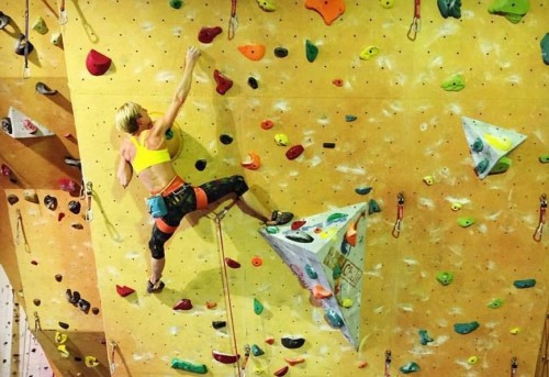 Record entries participate at Australian Youth Sport Climbing Championships