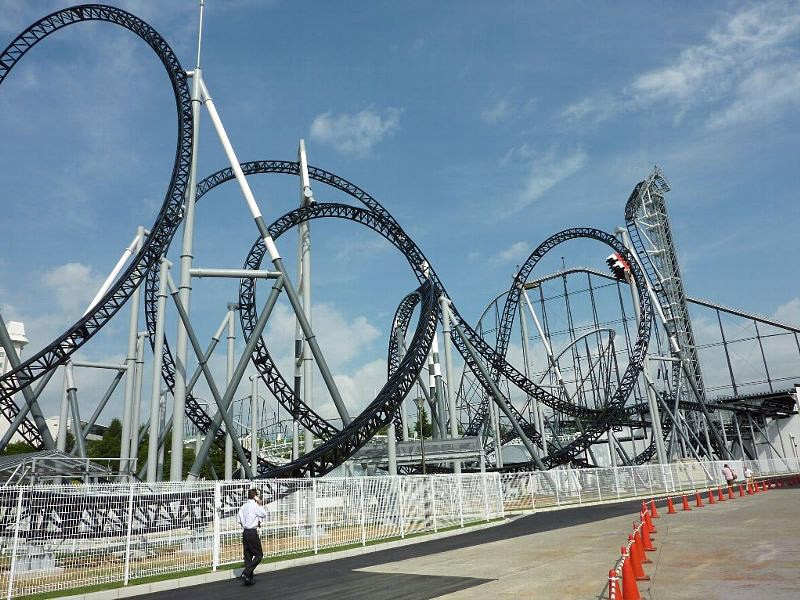 Japanese theme park opens world’s steepest rollercoaster