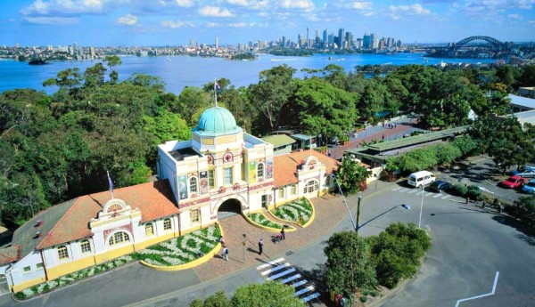 Court case looms as Taronga Zoo looks to claim ‘Sydney Zoo’ name