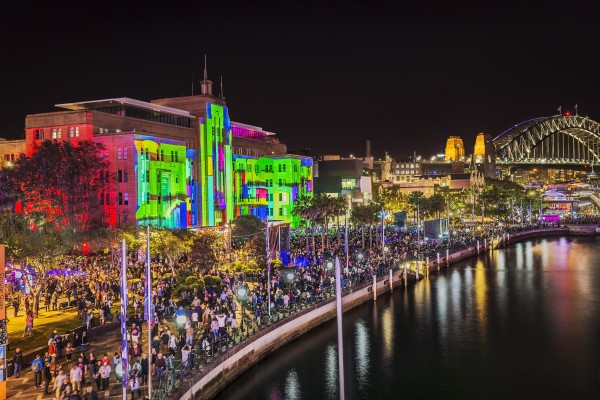 Record-breaking Vivid Sydney to run for an additional five nights in 2016