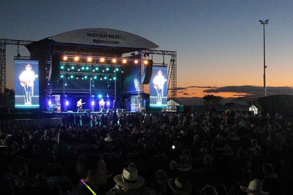 Federal Government questioned over drought funds being used to back music festivals