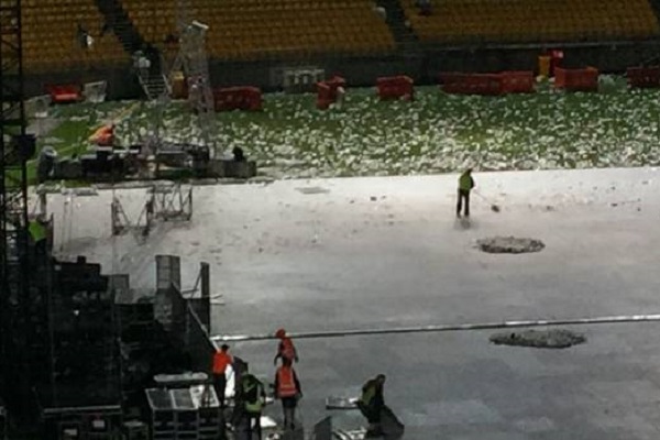 ‘Sea of plastic’ fills Wellington’s Westpac Stadium after Eminem concert