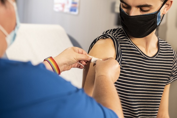 Victorian Government expands ‘vaccination pop-ups’ at local shops, gyms, cafes and venues