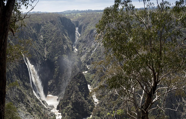 New accessible lookout opens at Wollomombi Falls